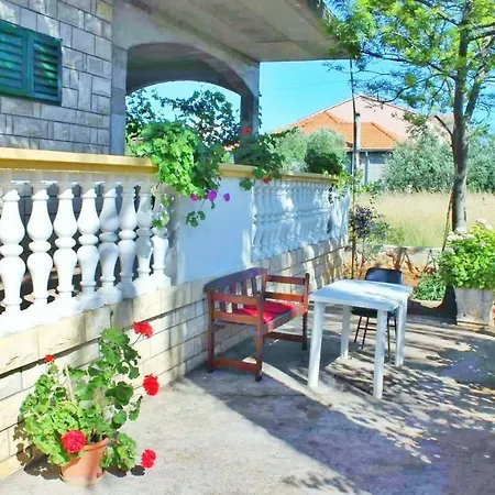 Kuca Za Odmor Lucina Holiday home *